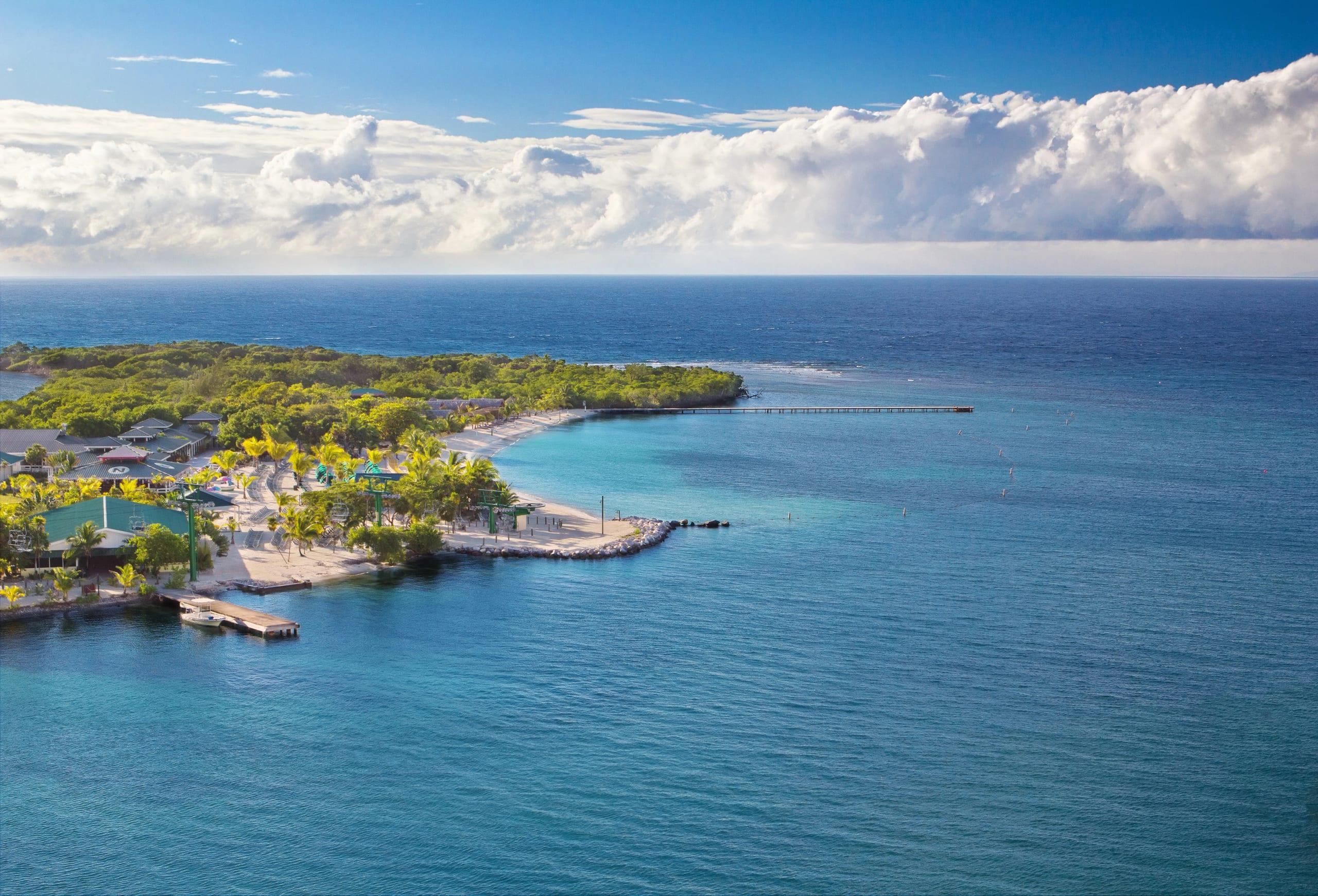 Strand der Insel Roatán
