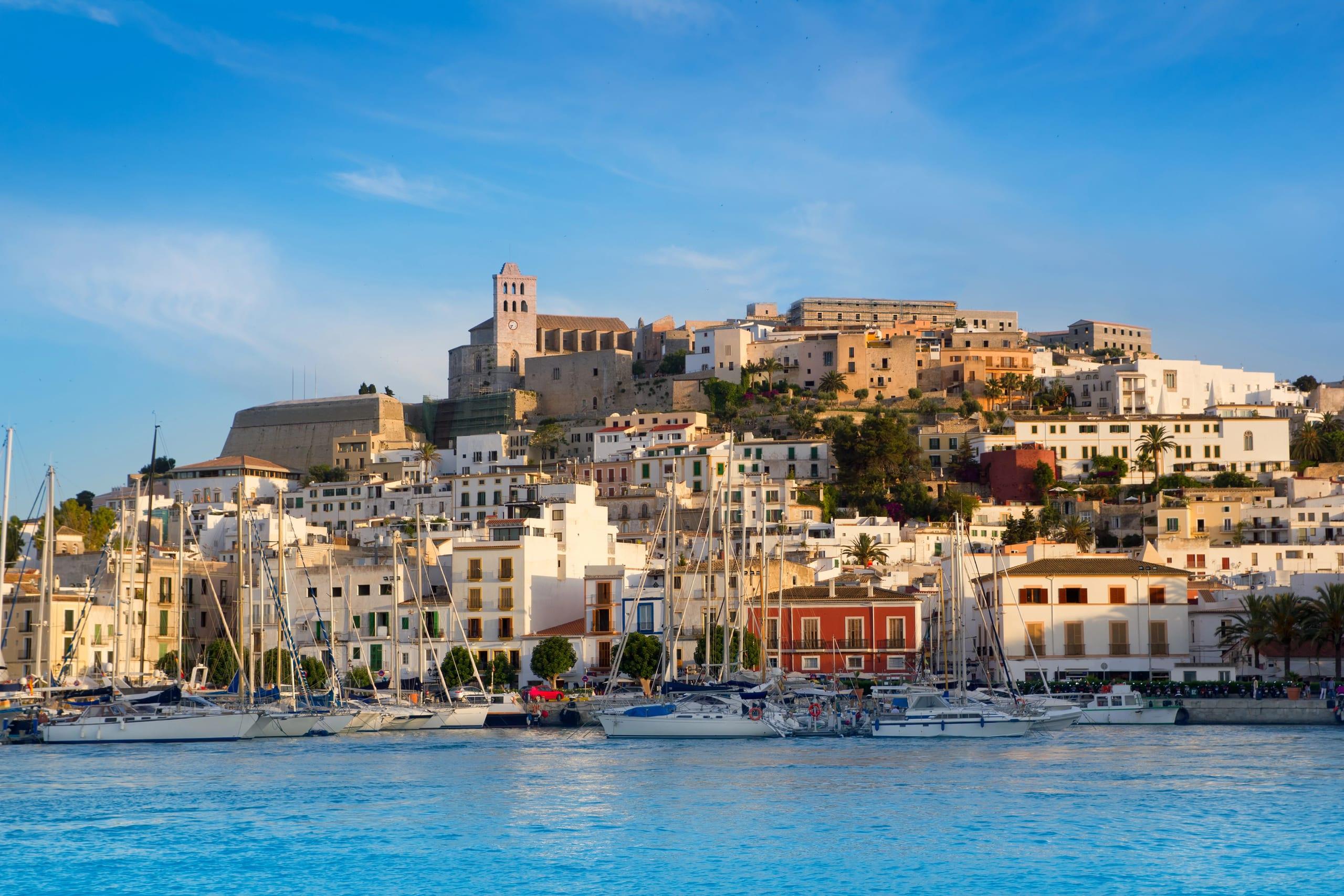 Ibiza-Stadt vom Wasser aus