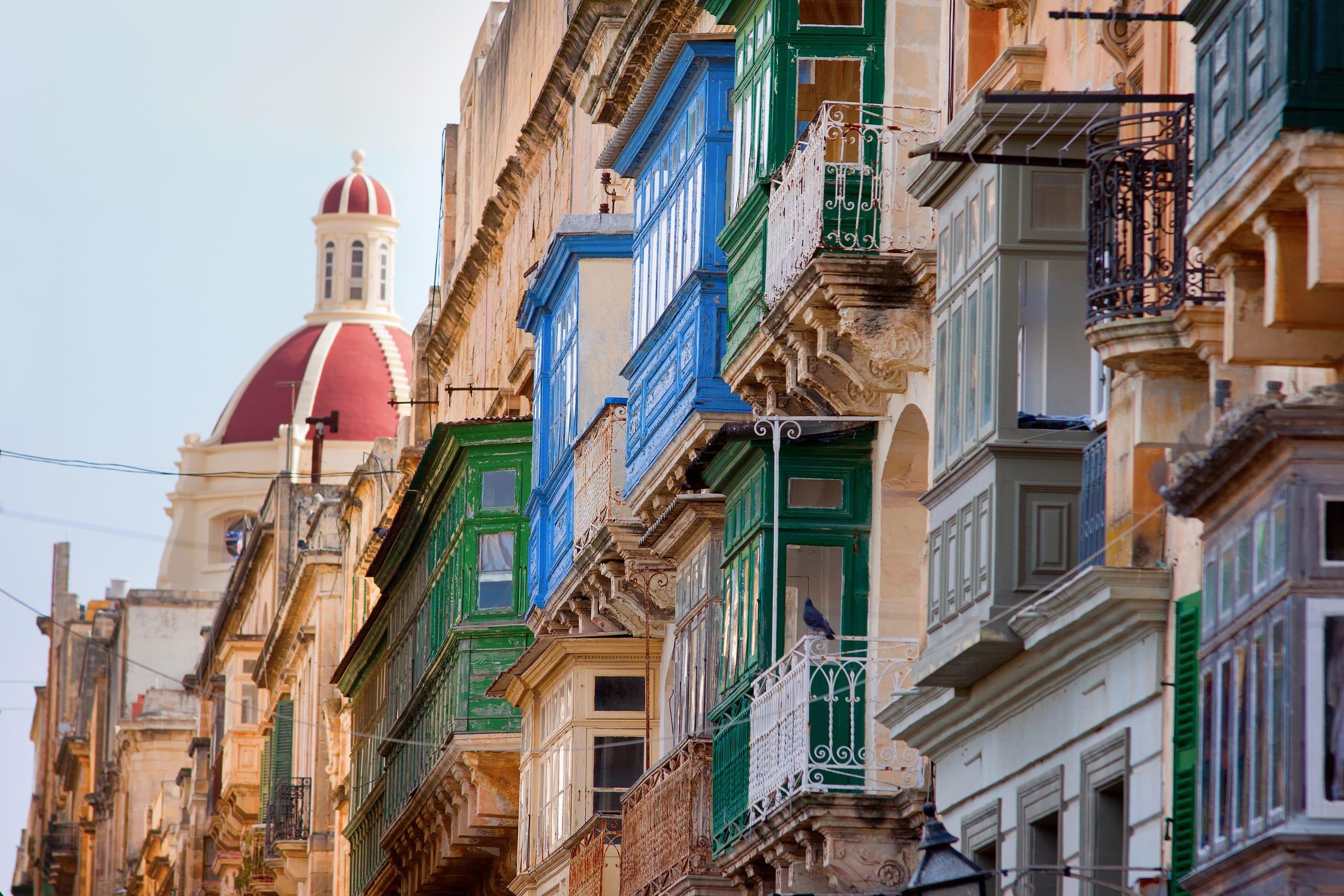 Traditionelle Holzbalkone in Valletta