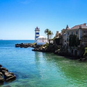 Landausflug in Lissabon: Malerische Küste in Cascais